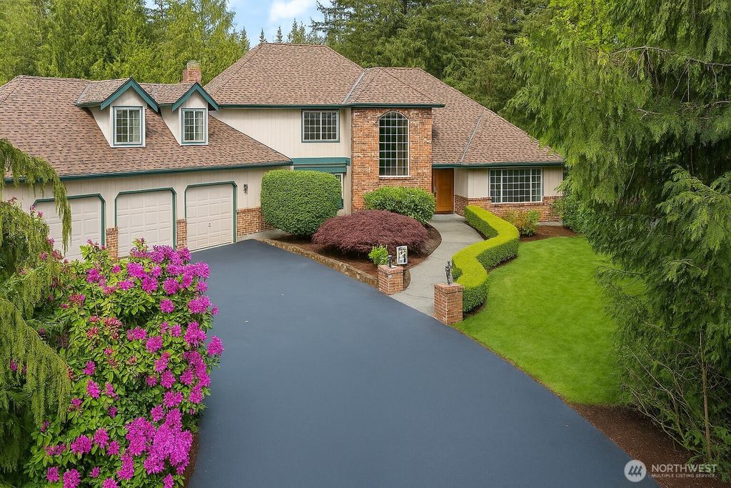 Photo of 18118 236th Avenue NE, Woodinville, WA 98077 (MLS # 2378721)