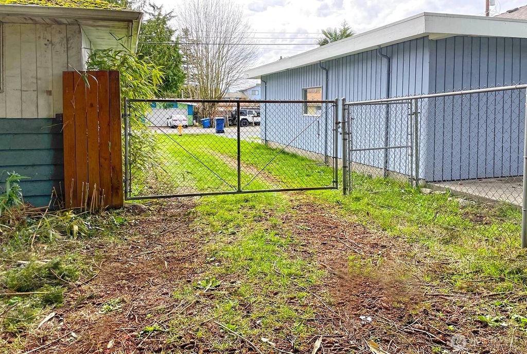 Photo of 3418 S 175th Street, SeaTac, WA 98188 (MLS # 2351980)