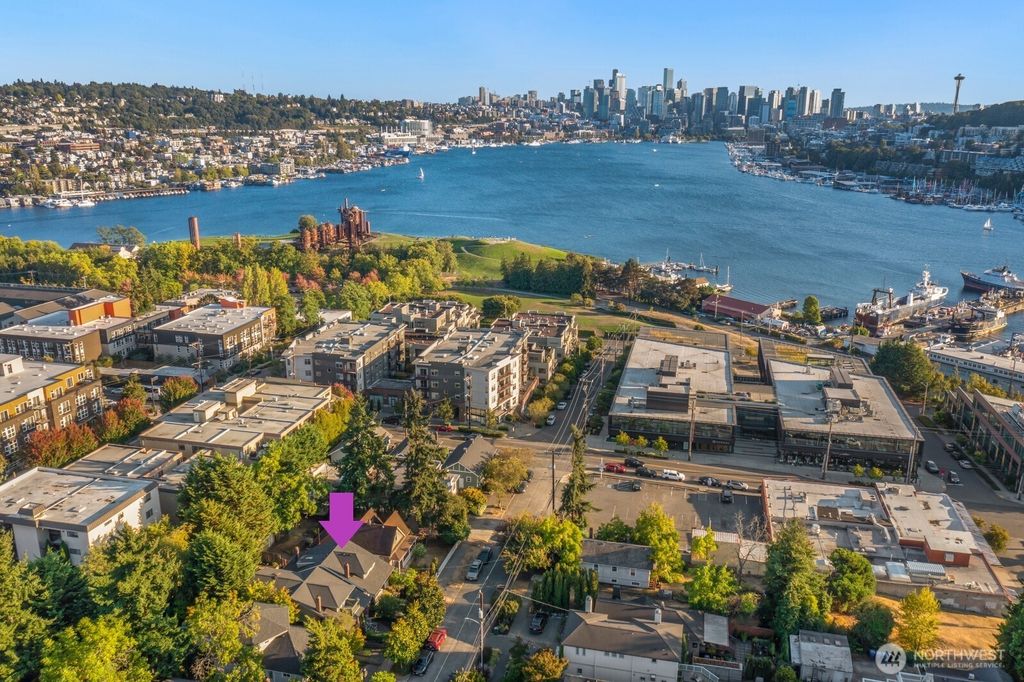 Photo of 3418 Densmore Avenue N, Seattle, WA 98103 (MLS # 2435086)