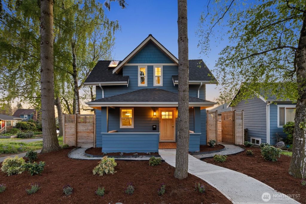 Photo of 2773 44th Avenue SW #A, Seattle, WA 98116 (MLS # 2521766)