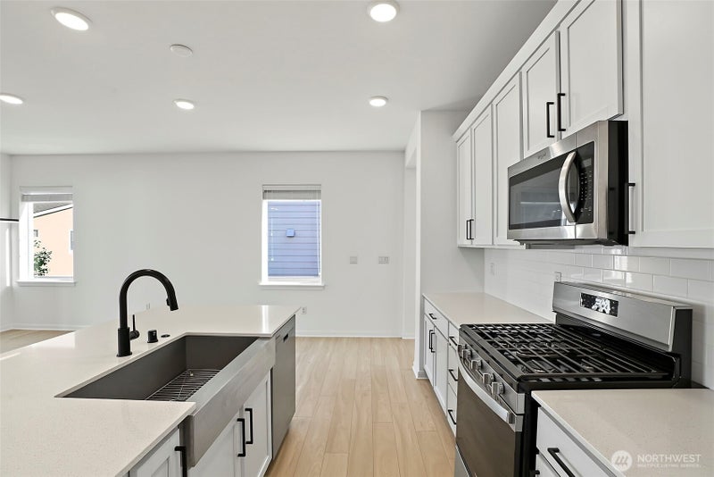 4687 Hibiscus Circle SW
