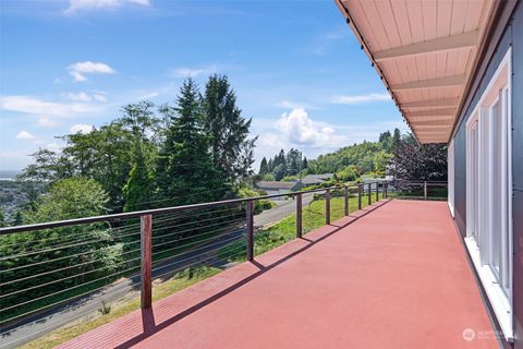 A home in Hoquiam