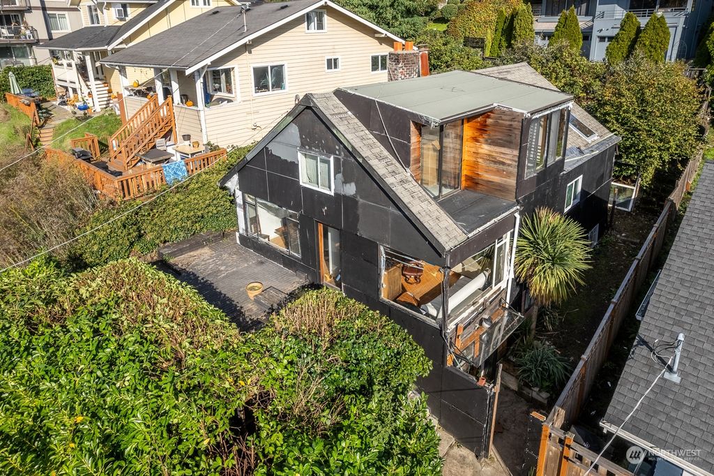 Photo of 2220 14th Avenue W, Seattle, WA 98119 (MLS # 2173455)