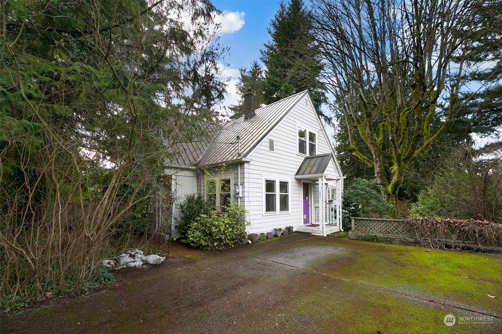 Photo of 9725 Sand Point Way NE, Seattle, WA 98115 (MLS # 2199374)