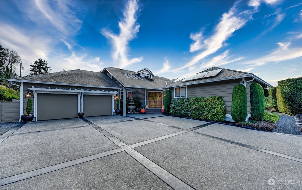 Photo of 1214 11th Place N, Edmonds, WA 98020 (MLS # 2219721)