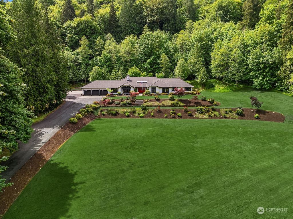 Photo of 13353 202nd Avenue SE, Issaquah, WA 98027 (MLS # 2241187)