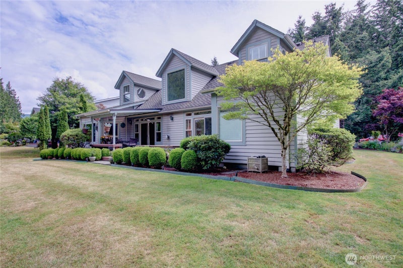 11 Whispering Cedars Court