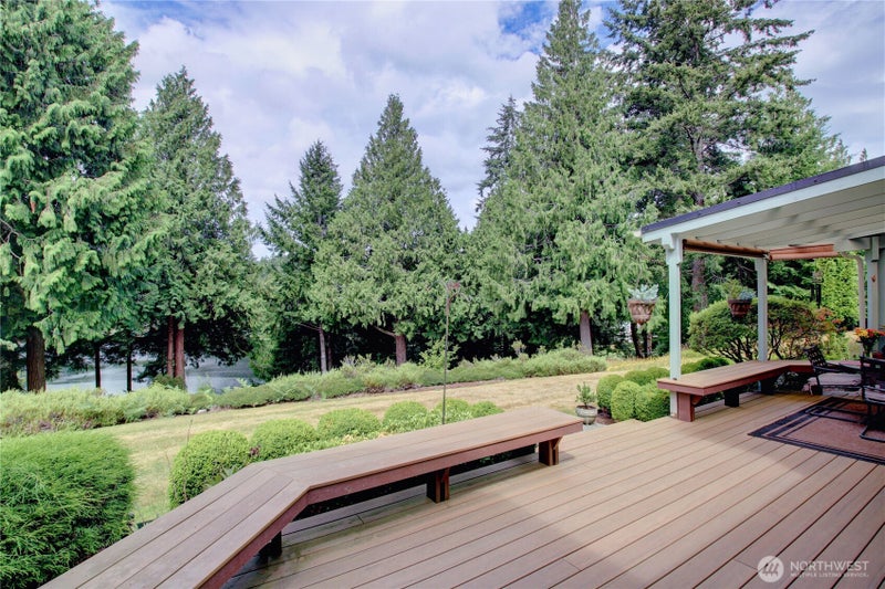 11 Whispering Cedars Court