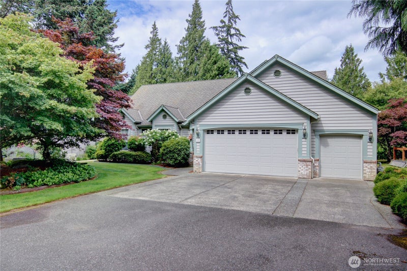 11 Whispering Cedars Court