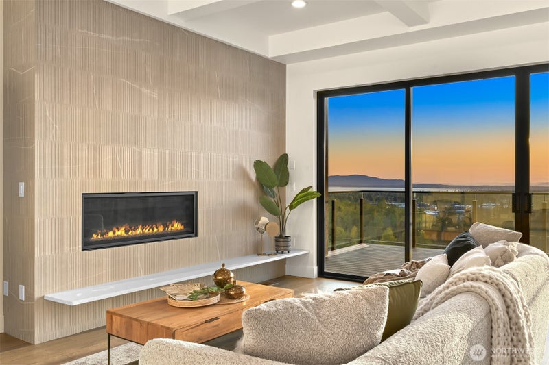 3155 Chandler Parkway