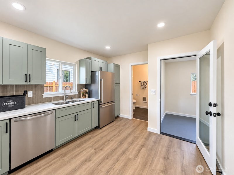 1012 Dearborn Avenue