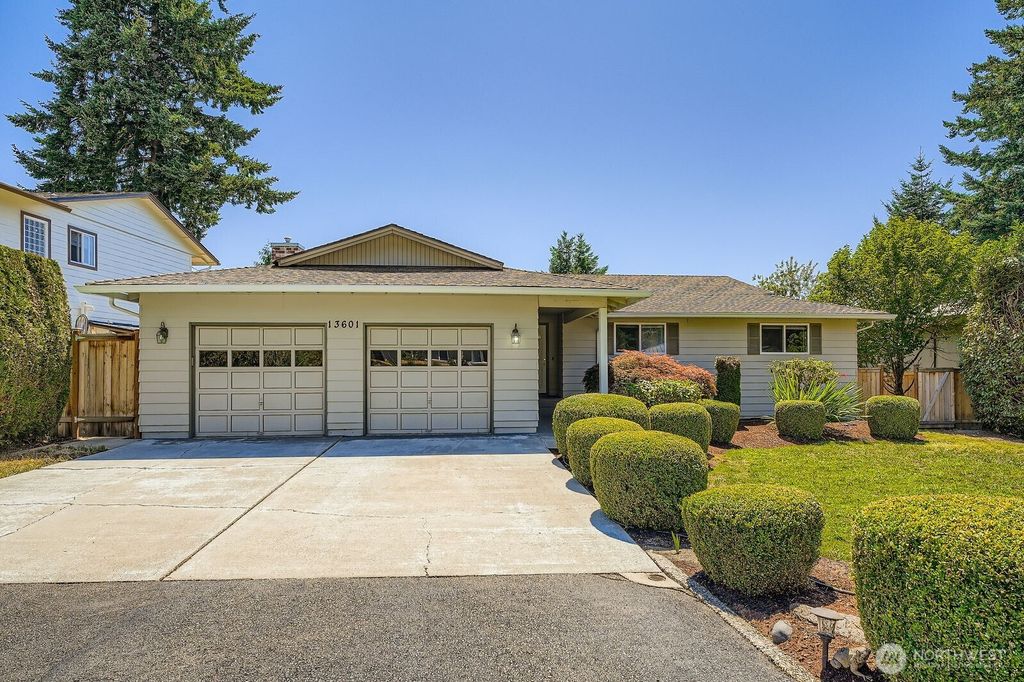 Photo of 13601 SE 141st Street, Renton, WA 98059 (MLS # 2405217)