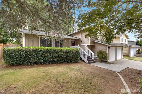 Photo of 17610 161st. Avenue SE, Renton, WA 98058 (MLS # 2464566)