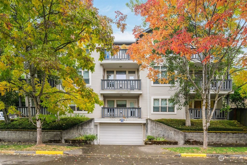 Photo of 11550 Stone Avenue N #103, Seattle, WA 98133 (MLS # 2311700)