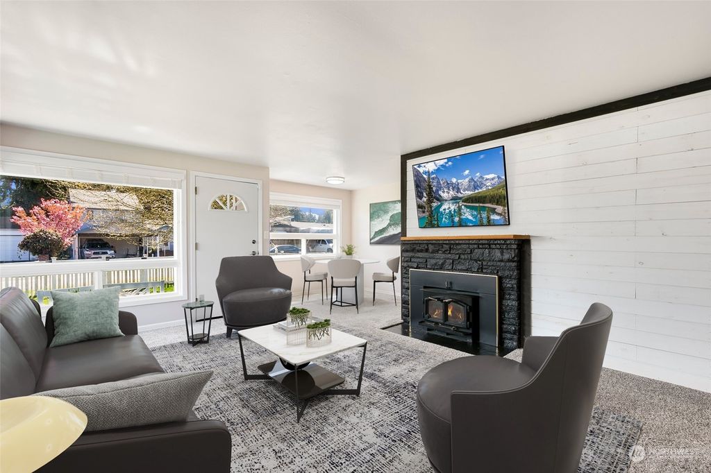 Photo of 648 S 143rd Place, Burien, WA 98168 (MLS # 2223910)