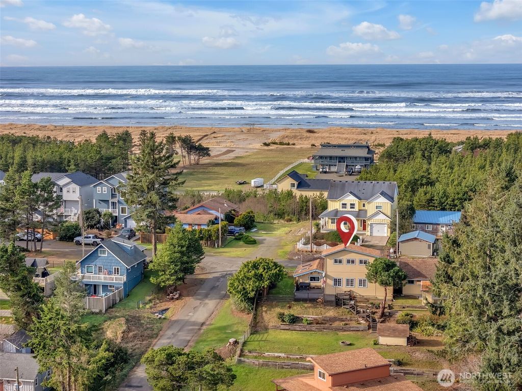 Photo of 27106 K Place, Ocean Park, WA 98640 (MLS # 2476790)