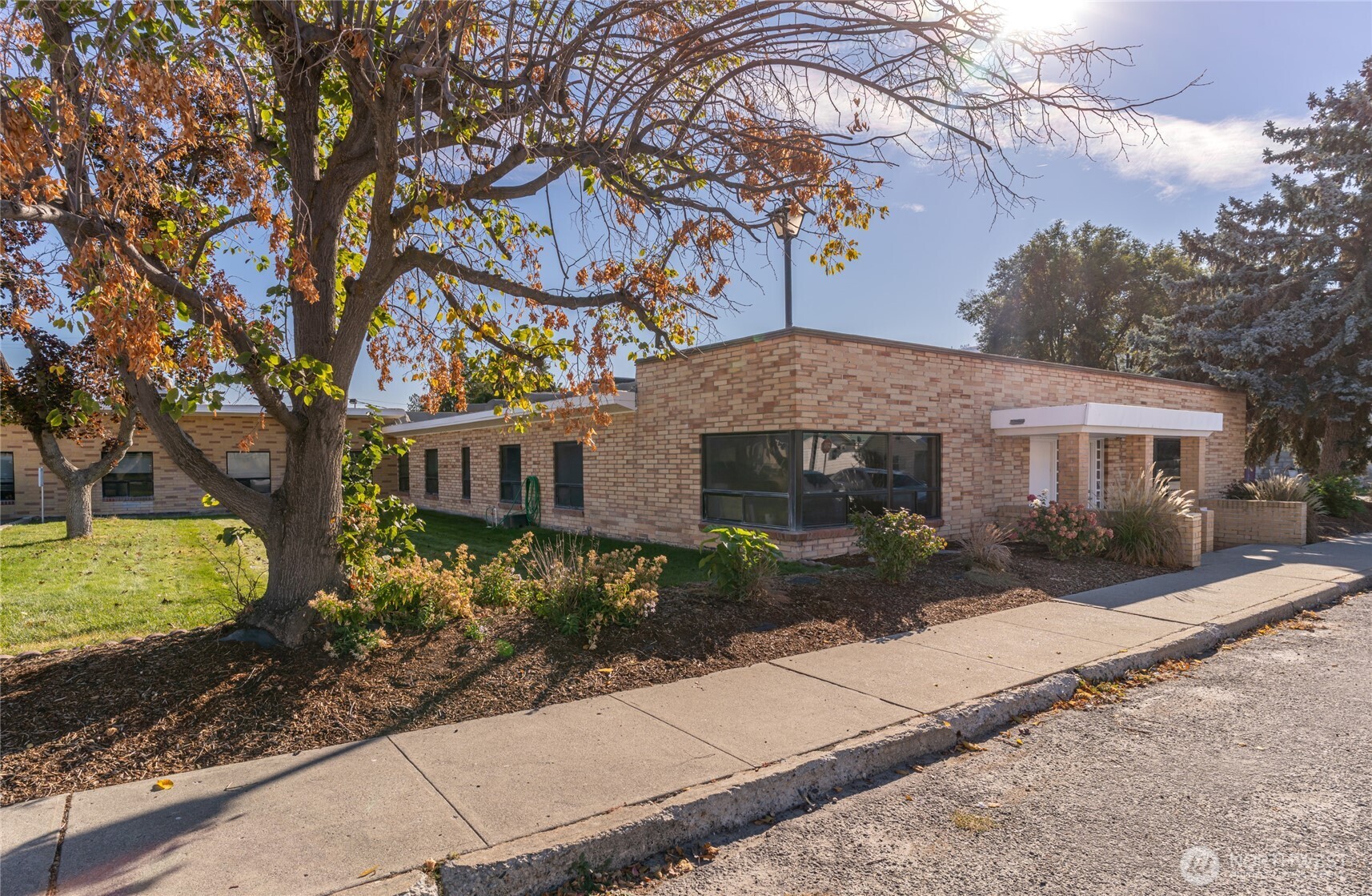 520 W Indian Avenue