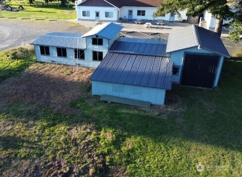 108 W Bartlett Road