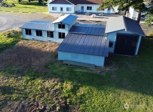 108 W Bartlett Road
