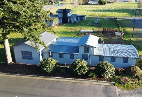 108 W Bartlett Road