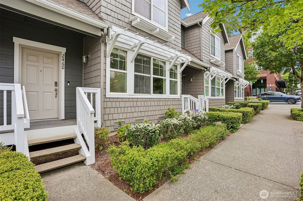Photo of 2460 NE Park Drive, Issaquah, WA 98028 (MLS # 2522738)