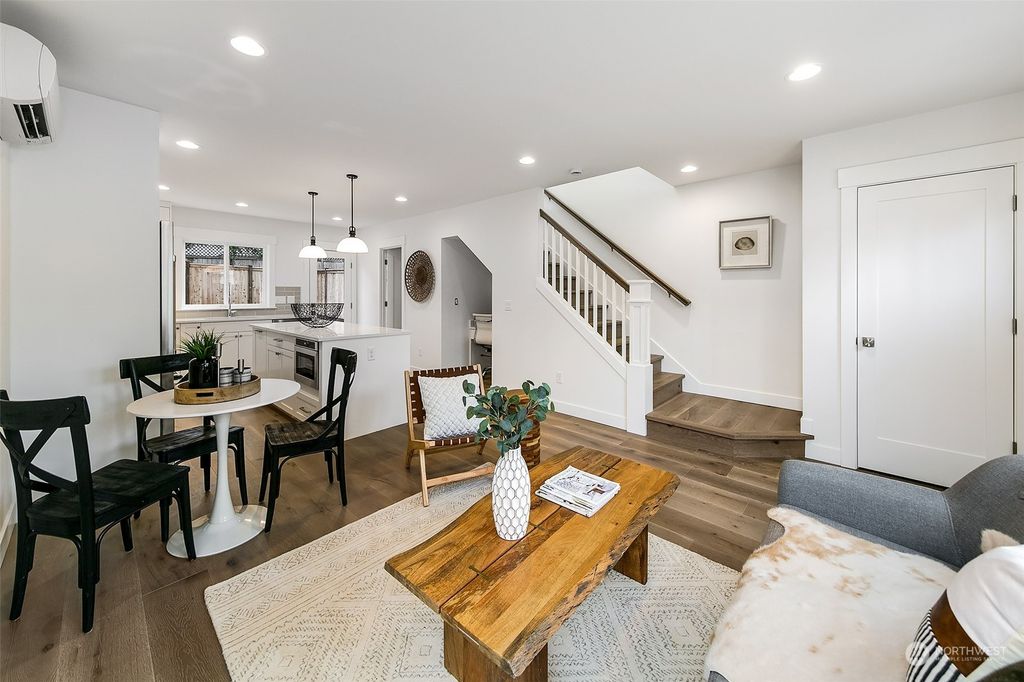 Photo of 8604 38th Avenue NE #1, Seattle, WA 98115 (MLS # 2205169)