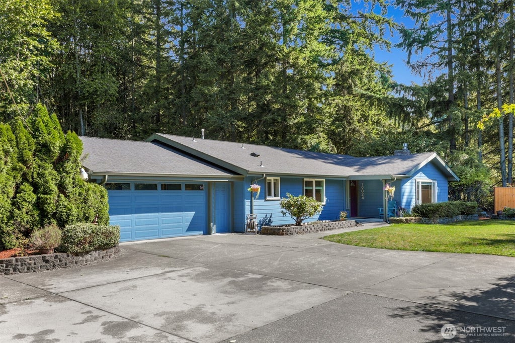 Photo of 19024 140th Avenue SE, Renton, WA 98058 (MLS # 2579581)