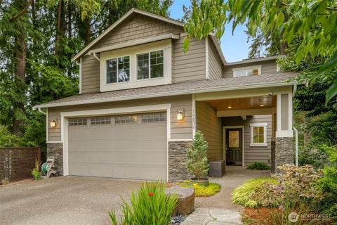 Photo of 19036 18th Avenue NE, Shoreline, WA 98155 (MLS # 2576934)