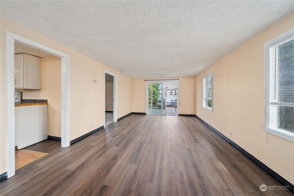 Photo of 450 SW 154th Street, Burien, WA 98166 (MLS # 2056778)