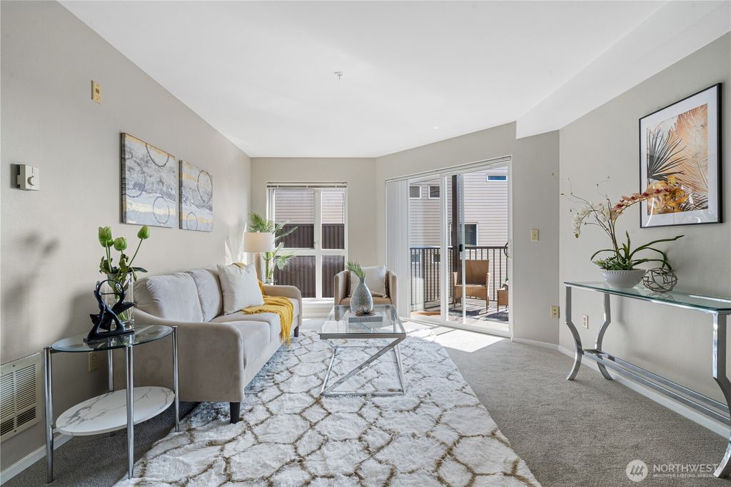 Photo of 4020 Aurora Avenue N #302, Seattle, WA 98103 (MLS # 2432747)
