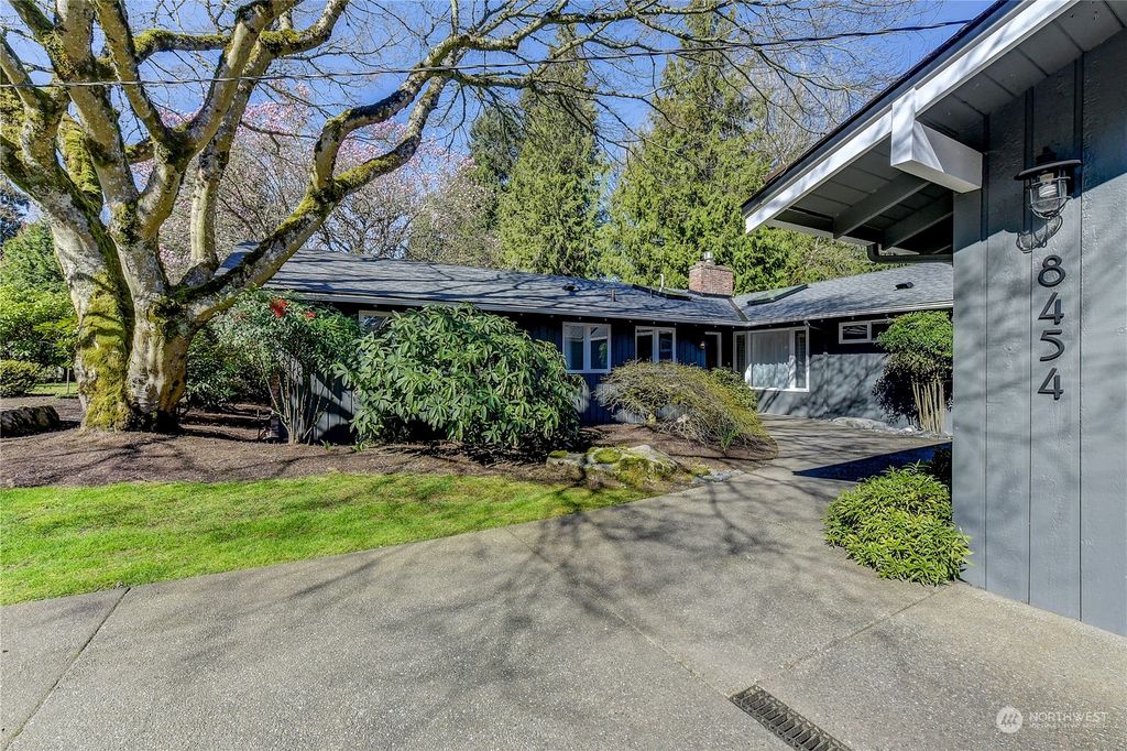 Photo of 8454 SE 63 Street, Mercer Island, WA 98040 (MLS # 2213761)