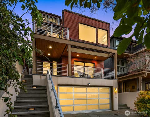 Photo of 2619 Warren Avenue N, Seattle, WA 98109 (MLS # 2541860)