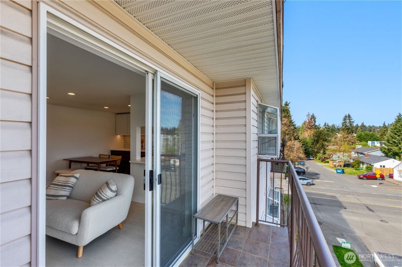 12056 15th Avenue NE 404