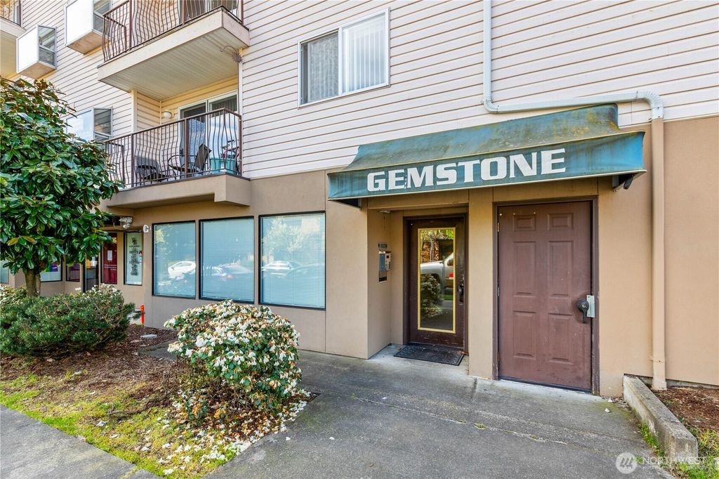 Photo of 12056 15th Avenue NE #404, Seattle, WA 98125 (MLS # 2511893)