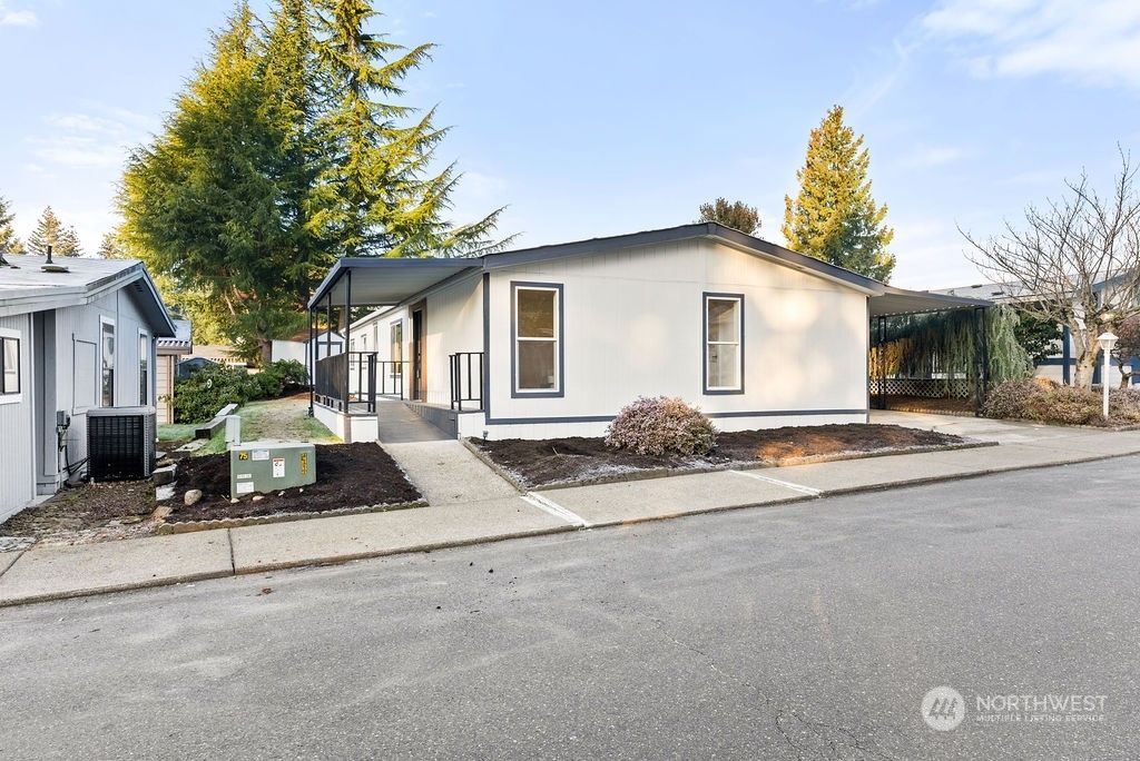 listing image 9360556303250954042