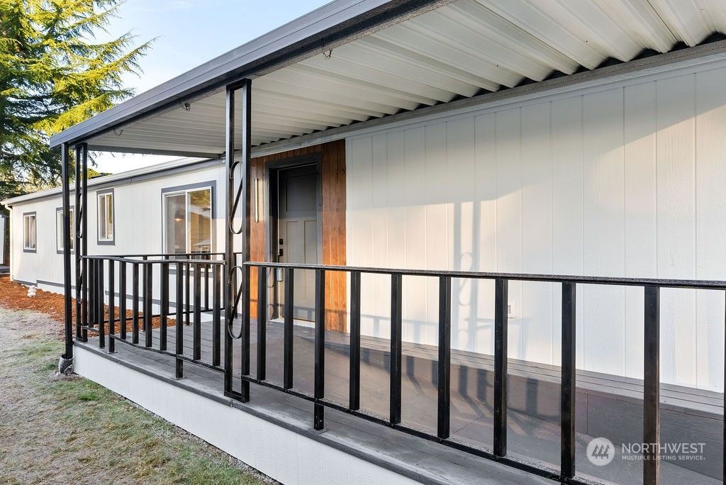 listing image 9367190218620201255