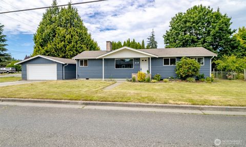 Photo of 618 21st Street SE, Puyallup, WA 98372 (MLS # 2542413)