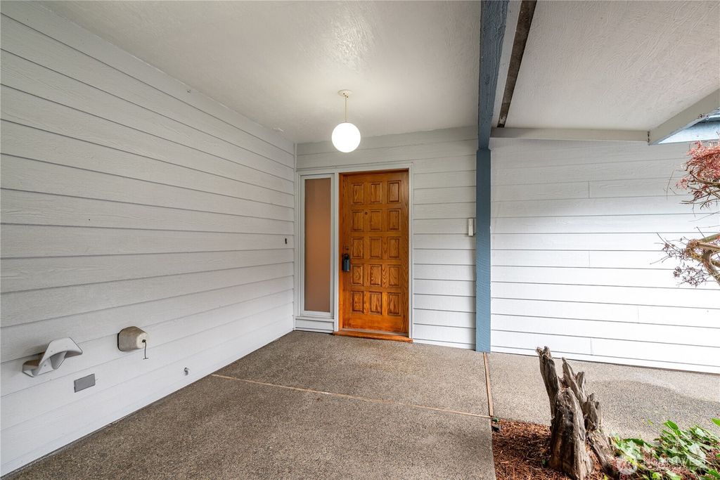 Photo of 2955 Glenwood Drive #8, Longview, WA 98632 (MLS # 2454966)