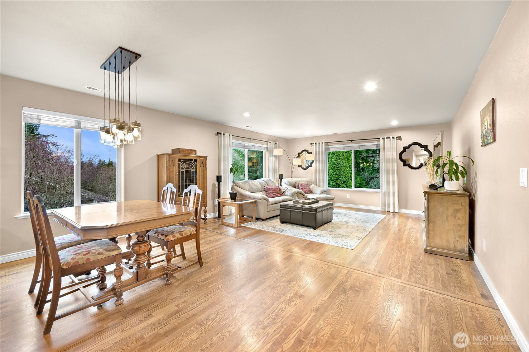 1372 S Parkstone Court