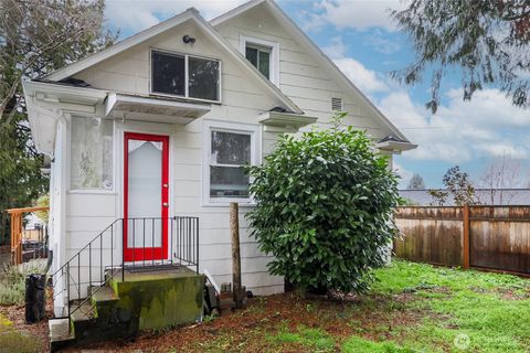 2209 E Roanoke Street Seattle WA 98112