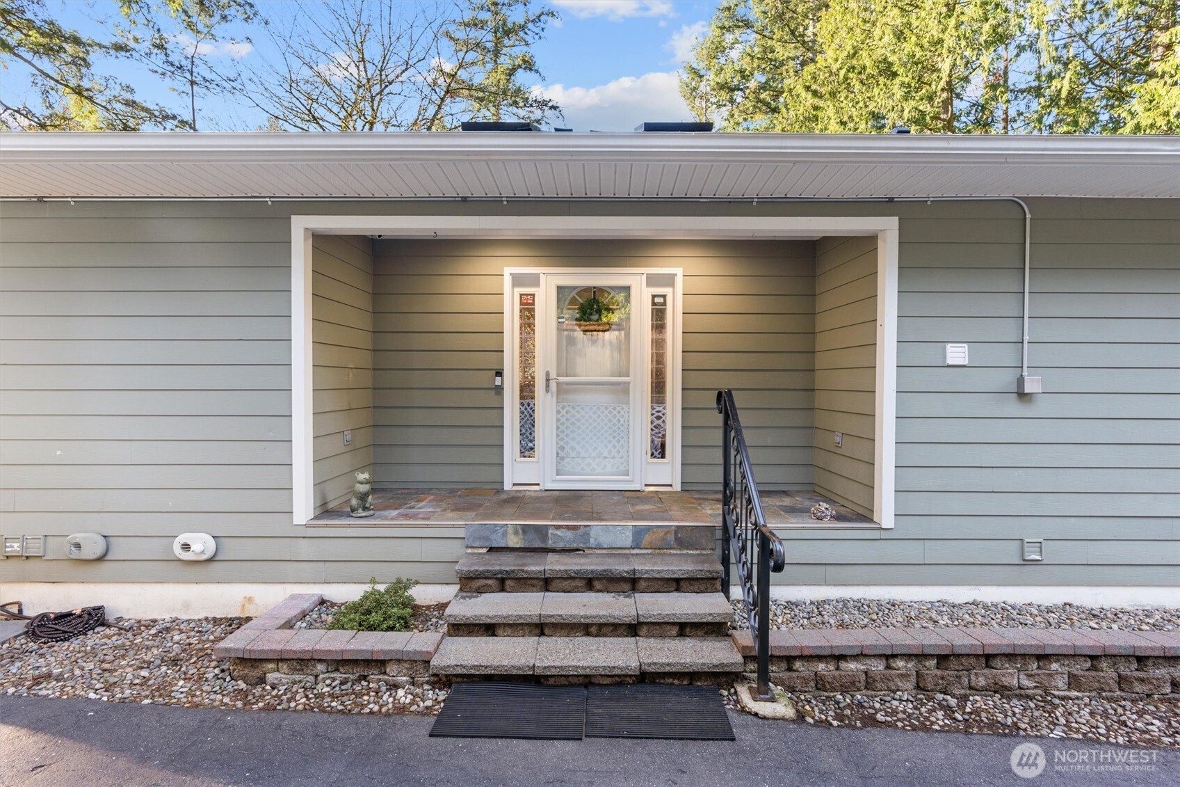 7337 151st Avenue NE