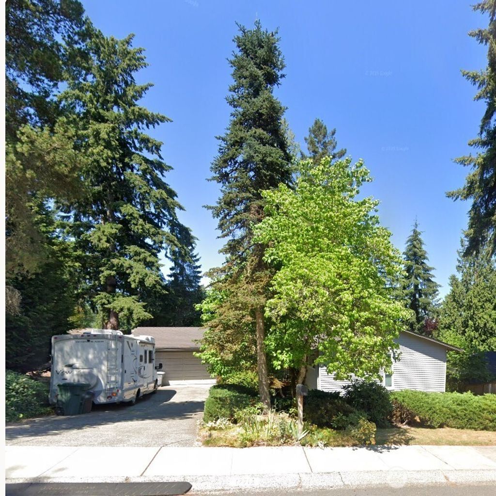Photo of 17716 NE 12th Street, Bellevue, WA 98008 (MLS # 2436863)
