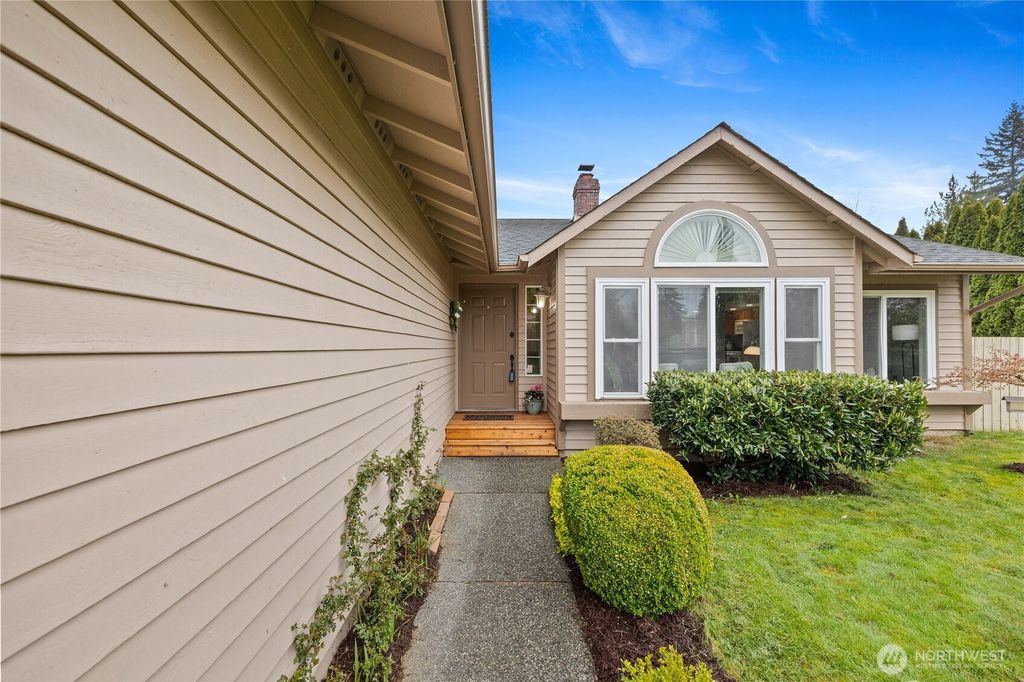 Photo of 6134 88th Place NE, Marysville, WA 98270 (MLS # 2494338)