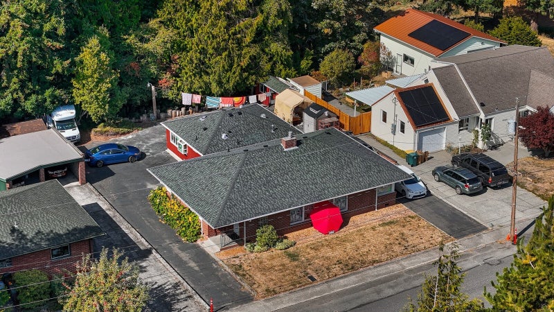 3017 Lynn Street