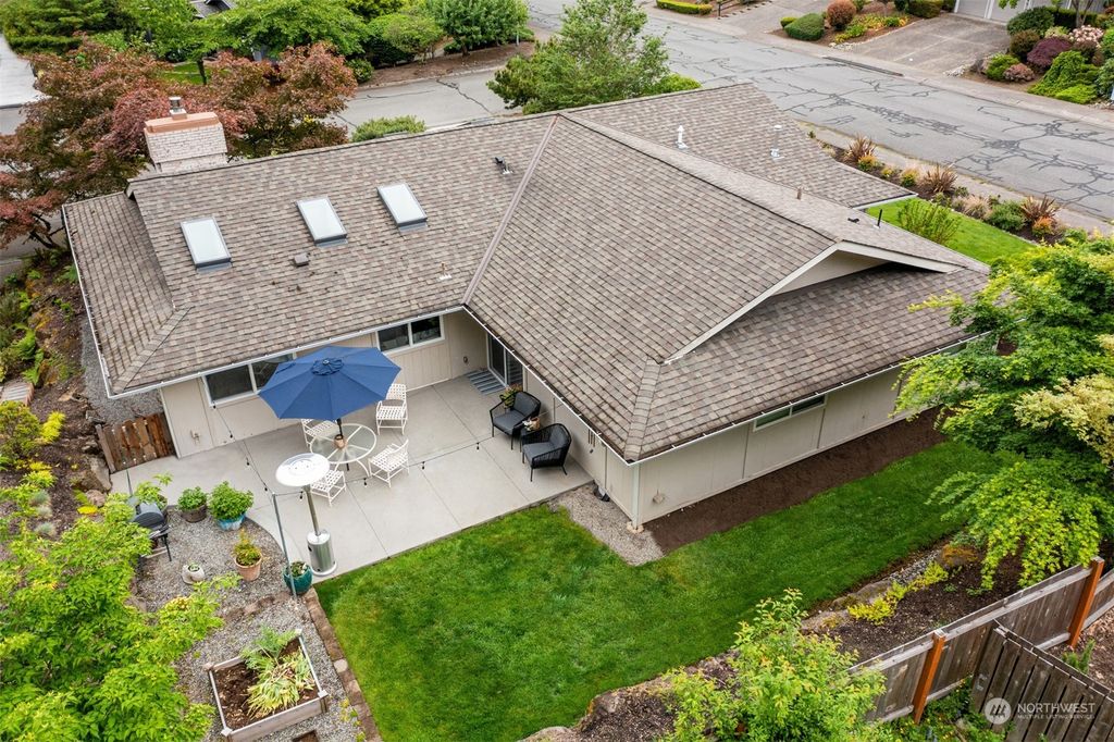 listing image 9363747816356182032