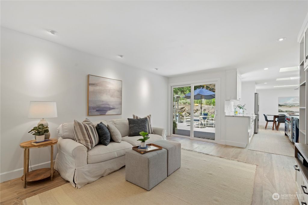 listing image 9360222591261702324