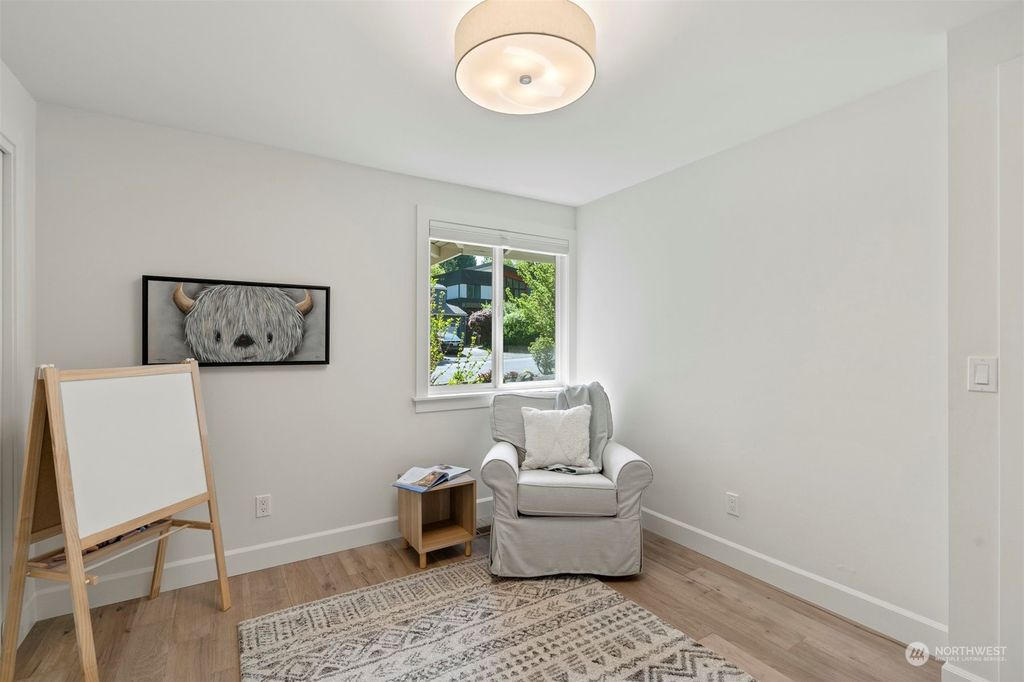 listing image 9362283766351791365