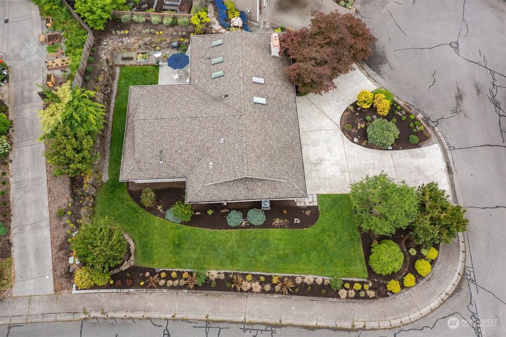 listing image 9363070319817950508