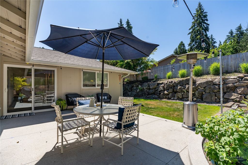 listing image 9367569143403542957