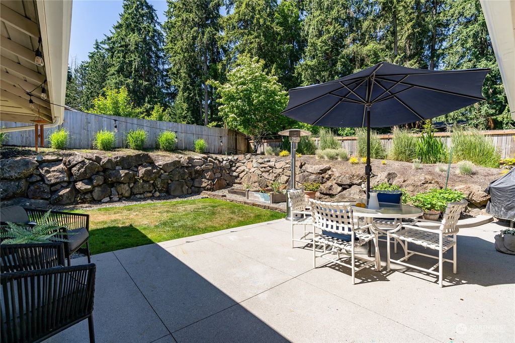listing image 9364437378019093578